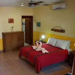 Villa Zenaliza Tulum Bed & Breakfast