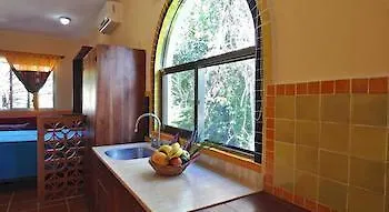 Bed & Breakfast Villa Zenaliza Tulum